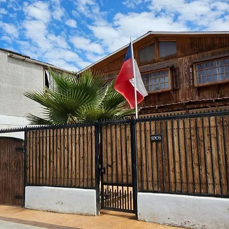 סנטיאגו Hostal Sol Y Luna מראה חיצוני תמונה