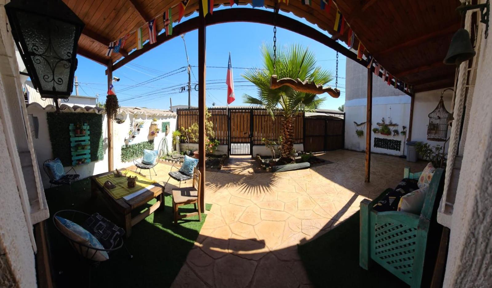 סנטיאגו Hostal Sol Y Luna מראה חיצוני תמונה