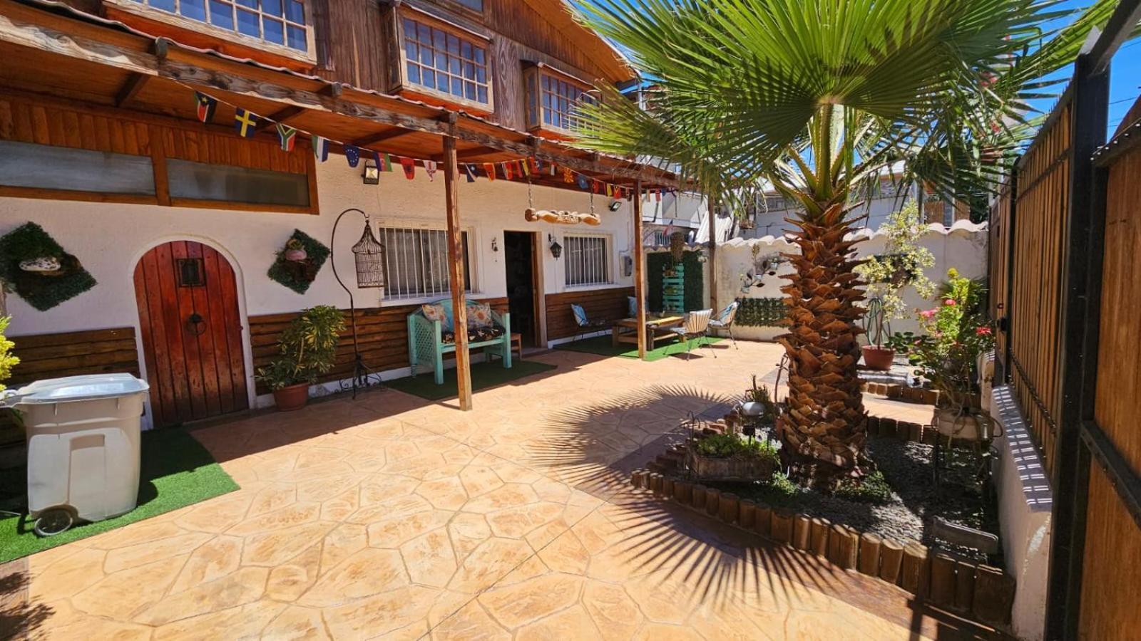 סנטיאגו Hostal Sol Y Luna מראה חיצוני תמונה