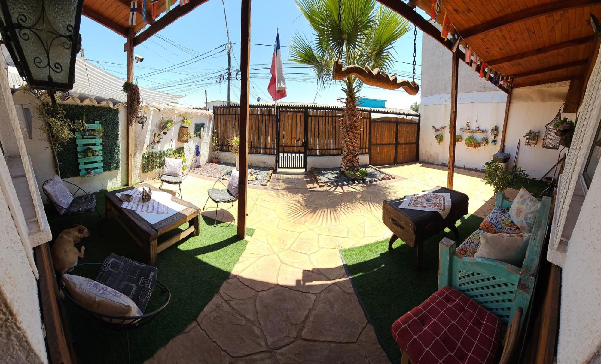 סנטיאגו Hostal Sol Y Luna מראה חיצוני תמונה